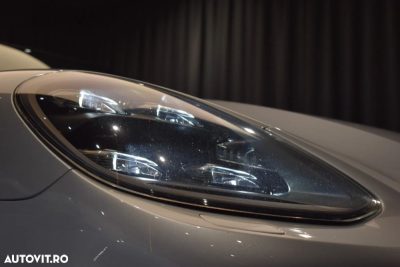 Porsche Panamera 4 — photo 29
