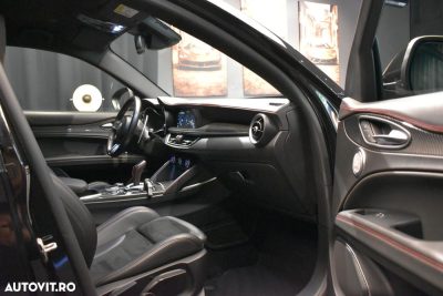 Alfa Romeo Stelvio 2.9 V6 Turbo AWD AT8 Quadrifoglio — fotografia 9