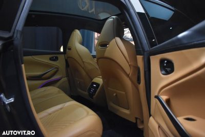 Aston Martin DBX — fotografia 6