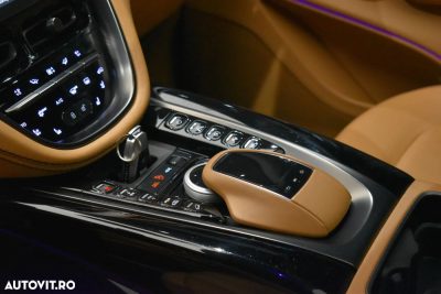 Aston Martin DBX — fotografia 15
