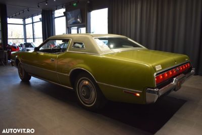 Ford Thunderbird — fotografia 4