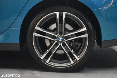 BMW Seria 2 220d AT — fotografia 33