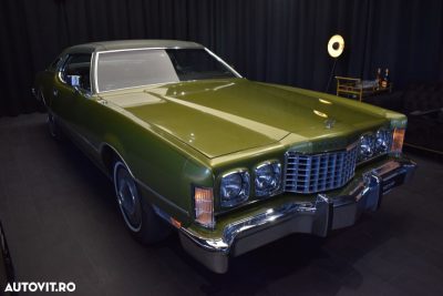 Ford Thunderbird — fotografia 2