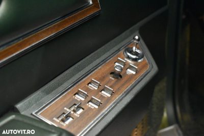 Ford Thunderbird — fotografia 14