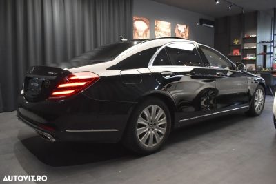Mercedes-Benz S 560 4MATIC Long Aut. — fotografia 5