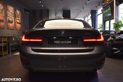 BMW Seria 3 330i Aut. Sport Line — photo 6