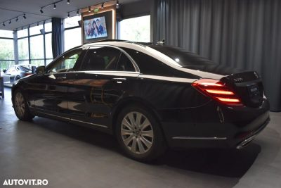 Mercedes-Benz S 560 4MATIC Long Aut. — fotografia 4