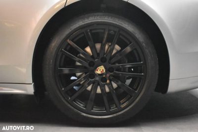 Porsche Panamera 4 — photo 26
