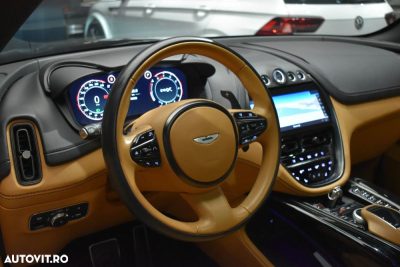 Aston Martin DBX — fotografia 9