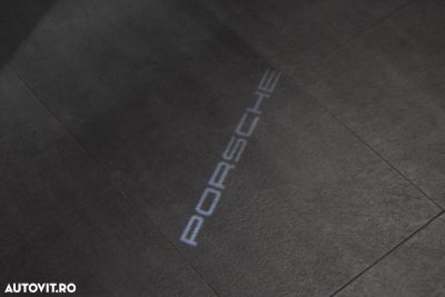 Porsche 911 4 GTS PDK — fotografia 31