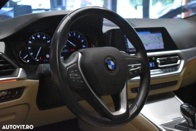 BMW Seria 3 330i Aut. Sport Line — photo 8