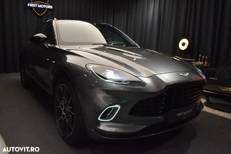 Aston Martin DBX