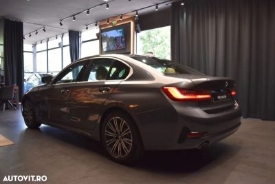 BMW Seria 3 330i Aut. Sport Line — photo 4